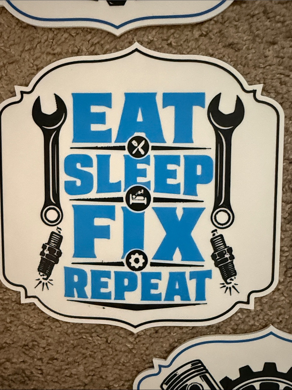 Lot of 8 Garage sign decor - Picture 8 of 10